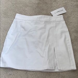 White lioness skirt